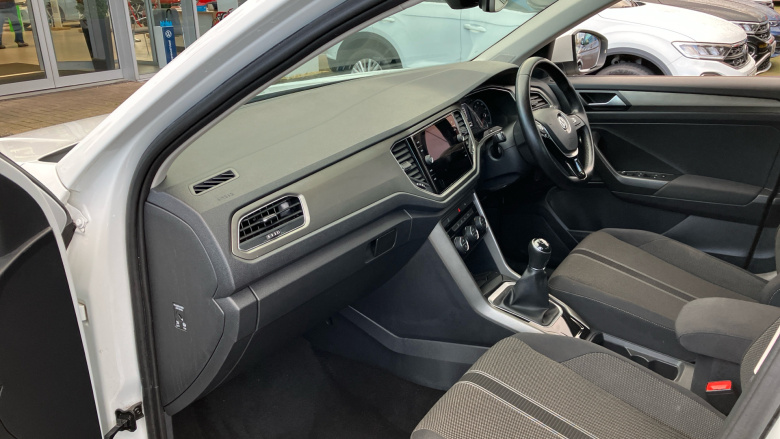 Volkswagen T-Roc 1.0 TSI SE 5dr Petrol Hatchback